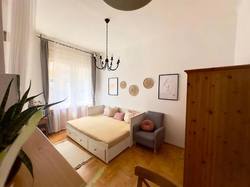 Cozy Studio In City Centre Budapest