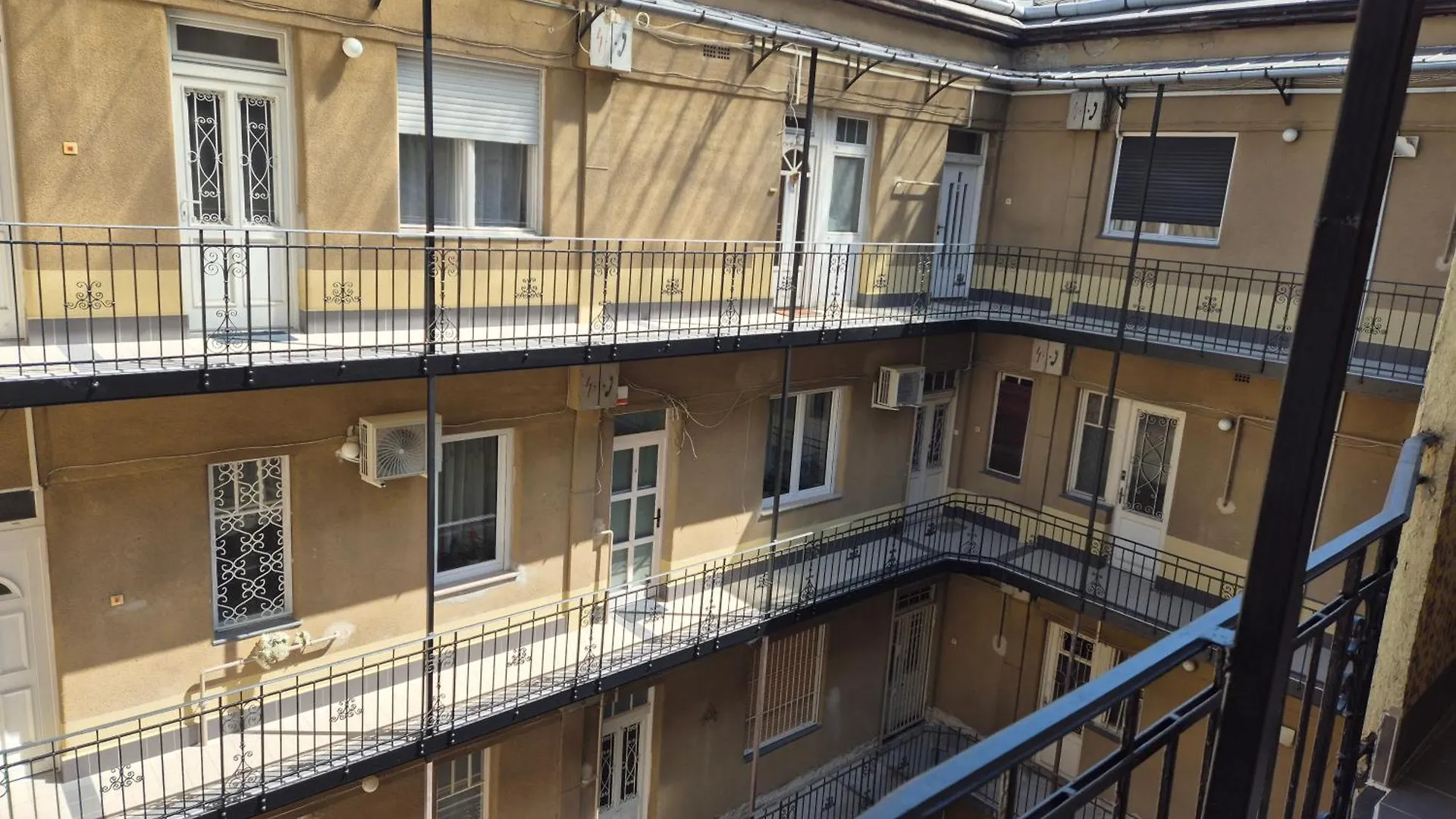 Apartment Cozy Studio In City Centre Budapest
