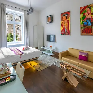 3* فندق فندق أندراسي تاي