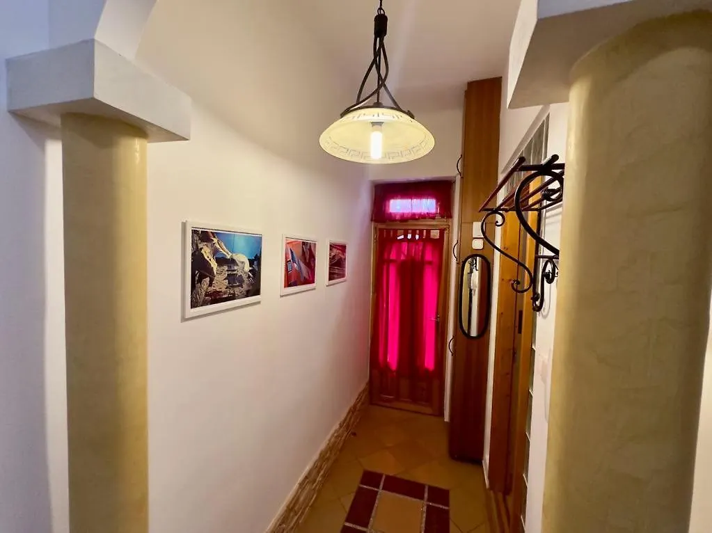 Cozy Studio In City Centre Budapest Apartment